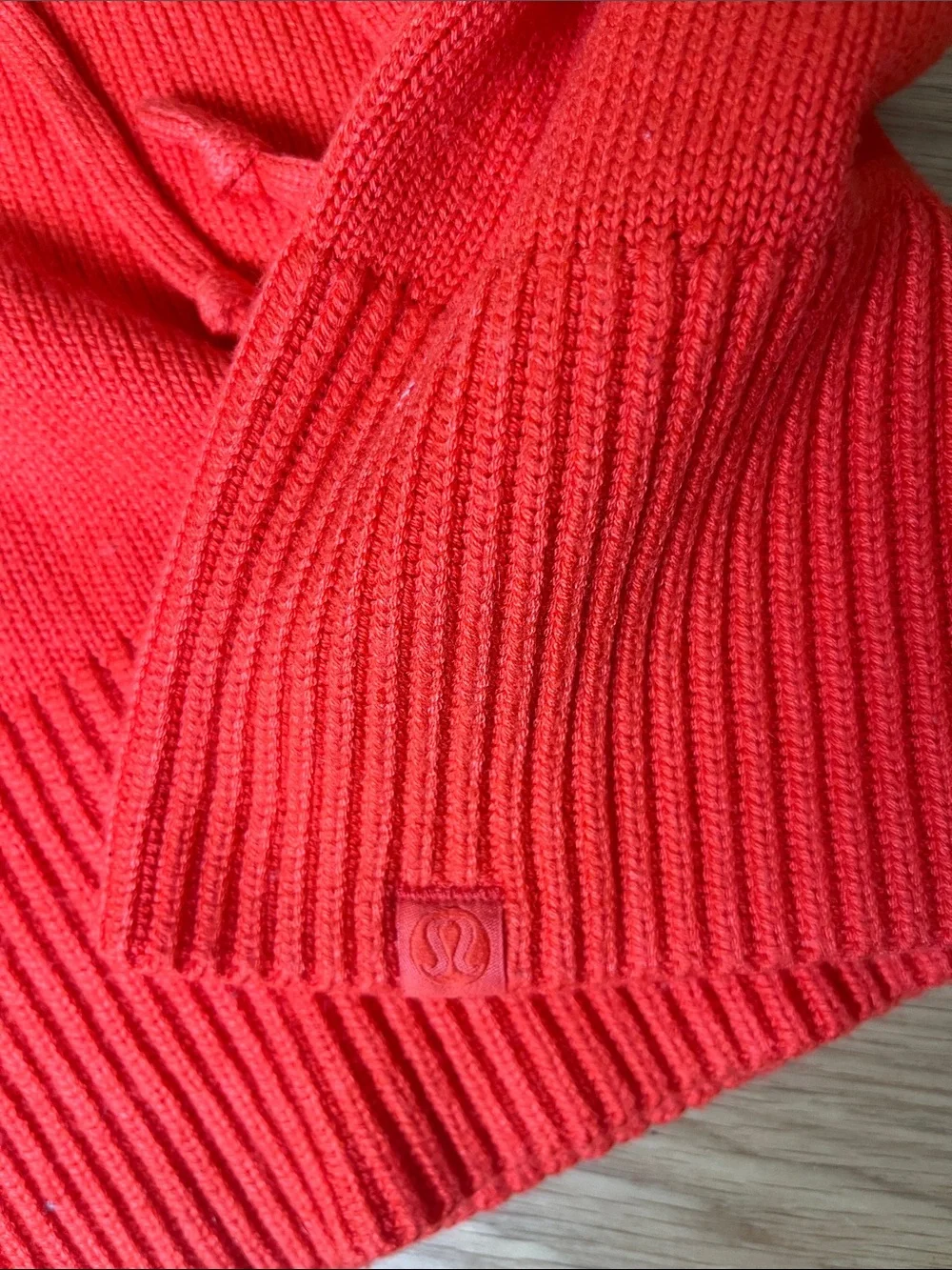Lululemon Women’s Double knit Sweater Hoodie-Autumn Red size L